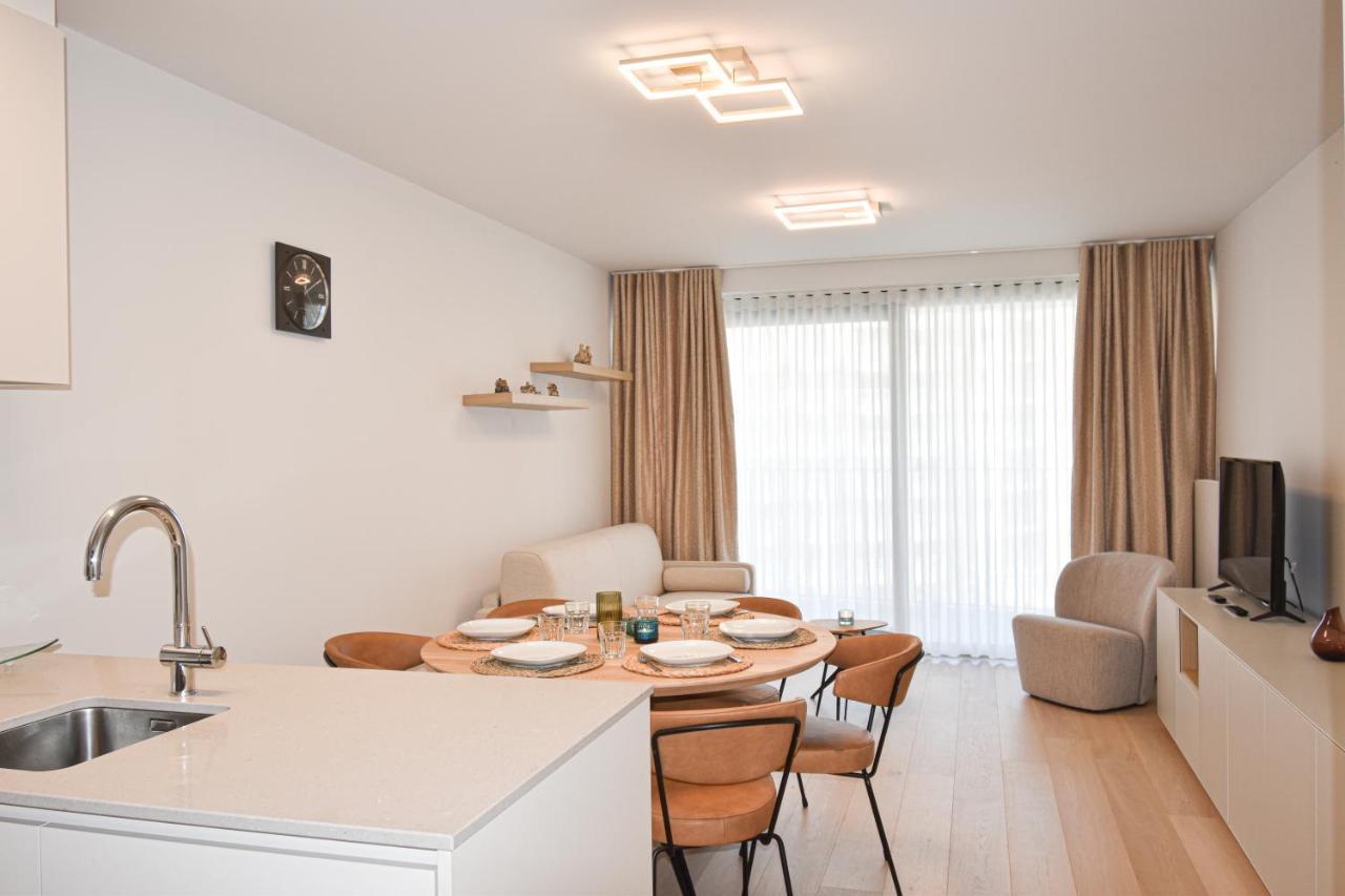 Apartment Crystal Residences - Luxurious Seaside *
