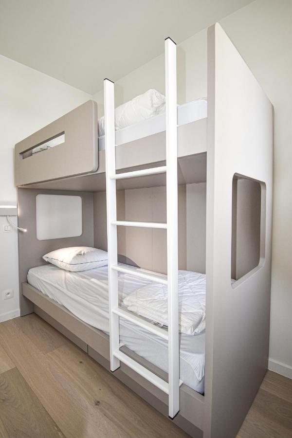 Crystal Residences - Luxurious Seaside Appartement *